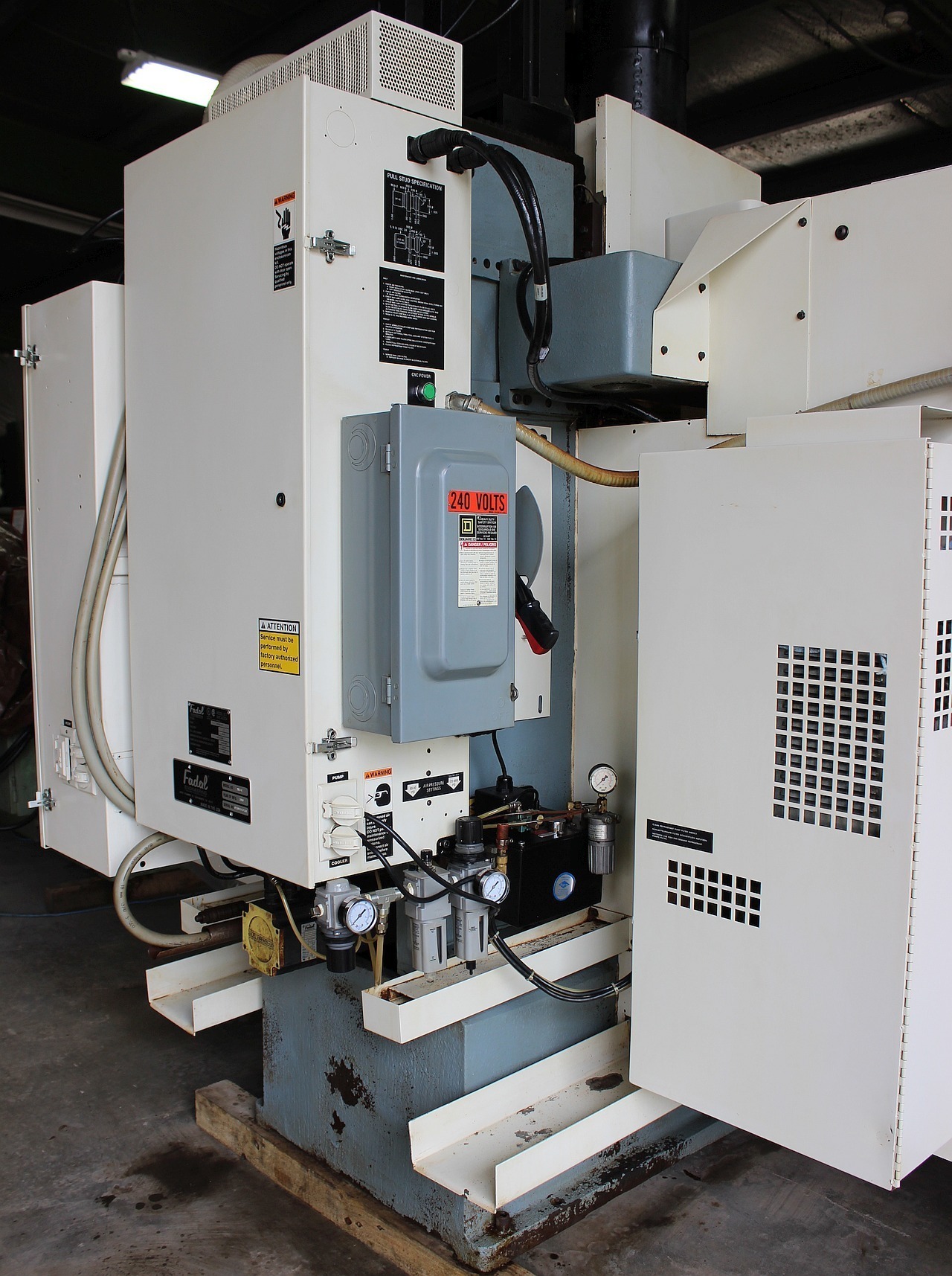 2000 FADAL 4020A HT MACHINING CENTERS, VERT., N/C & CNC | TR Wigglesworth Machinery Co.